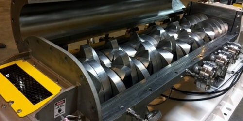 Material flow in mixing equipment